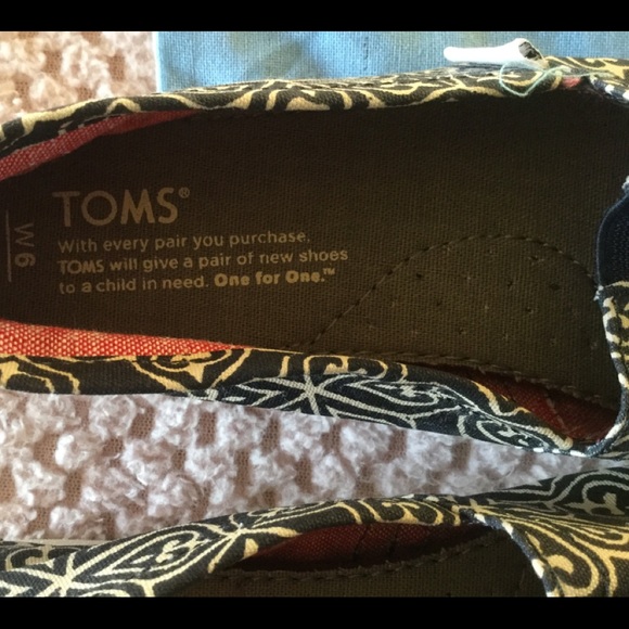 TOMS swirl design navy classic women’s shoes - Picture 4 of 8